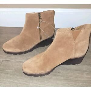Vionic Boots Woman 11 Tan Hazal Cognac Suede Wedge Bootie Lug Sole Comfort Arch